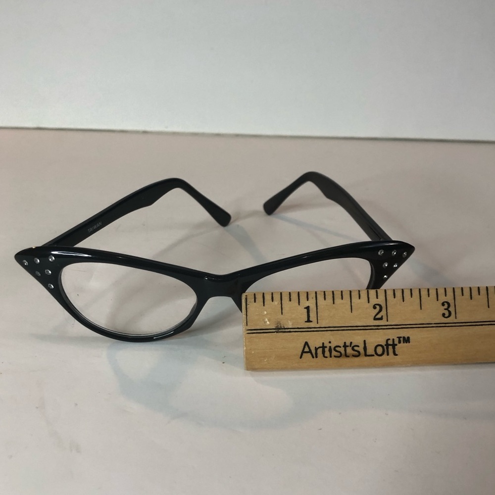 Woman’s fashion cat eye glasses - Picture 5 of 15